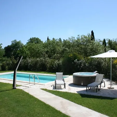 La Casa Di Emanuela Tatil Evi *